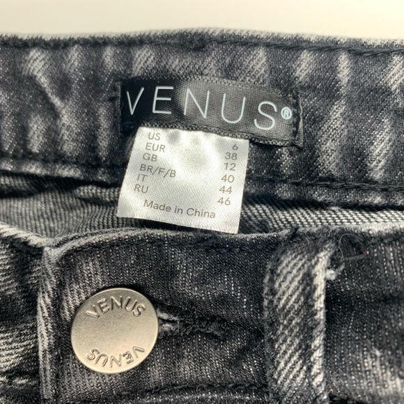 Black and Leopard Jeans Stonewashed Denim Cropped Jeans from Venus - Picture 3 of 8